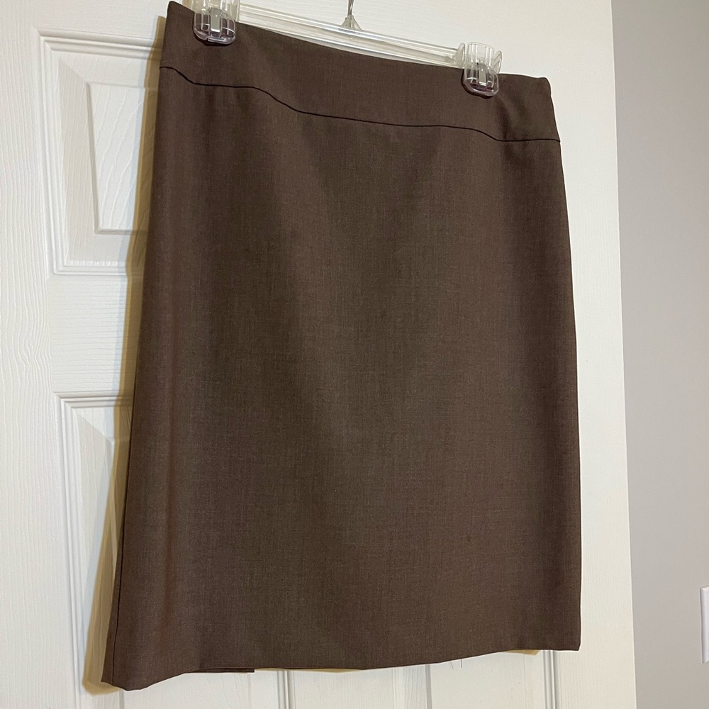 Tahari Elegant Brown Pencil Skirt